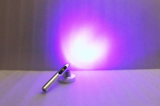 365nm High Power LED UV φακό με επαναφορτιζόμενη μπαταρία και 5W έξοδο